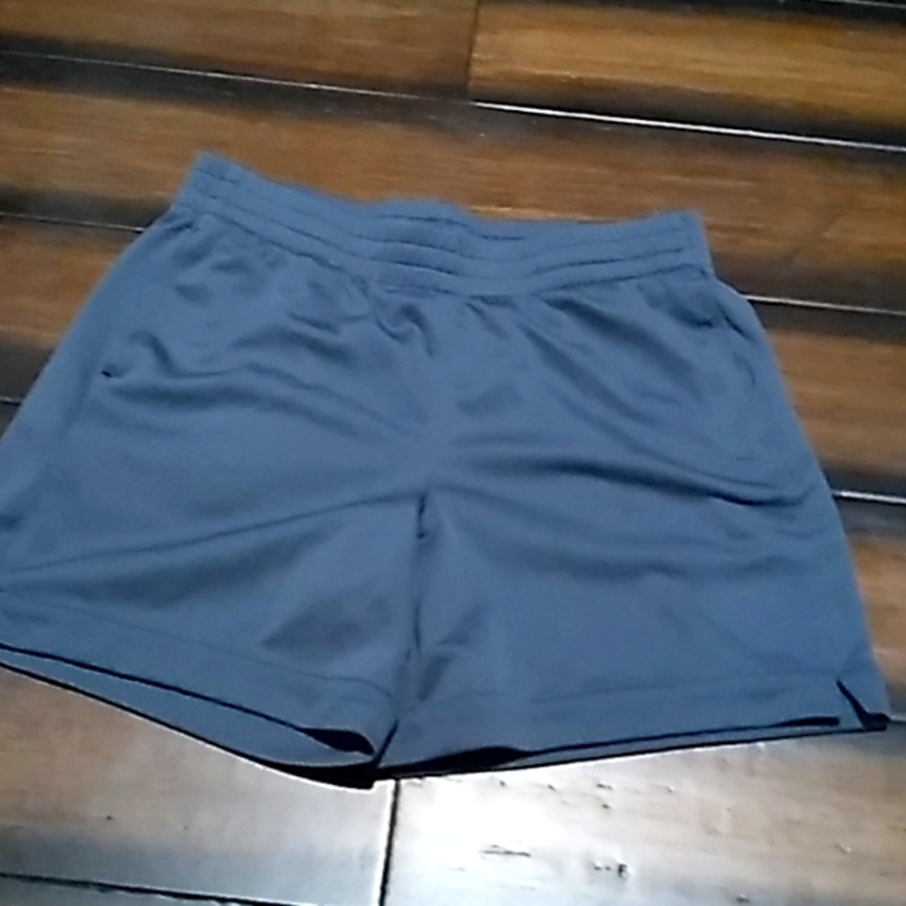 ATHLETIC Works Xl/XG 14/16 Basketball shorts that are fitted and comfortable